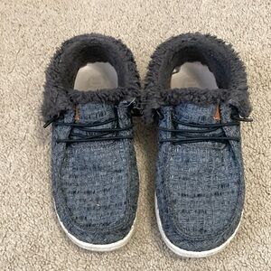 Hey Dudes- Youth size 5